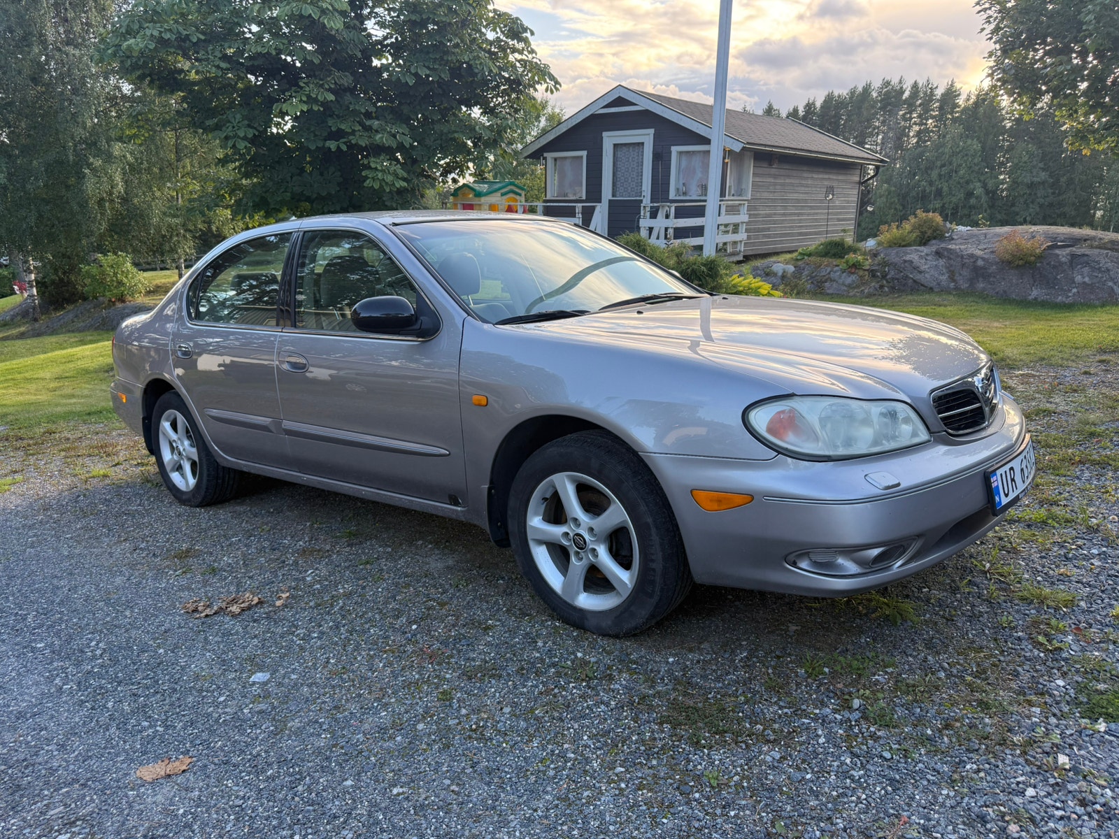 Nissan Maxima 2.0 V6 Automatic, 4-trins, 140ps, 2000