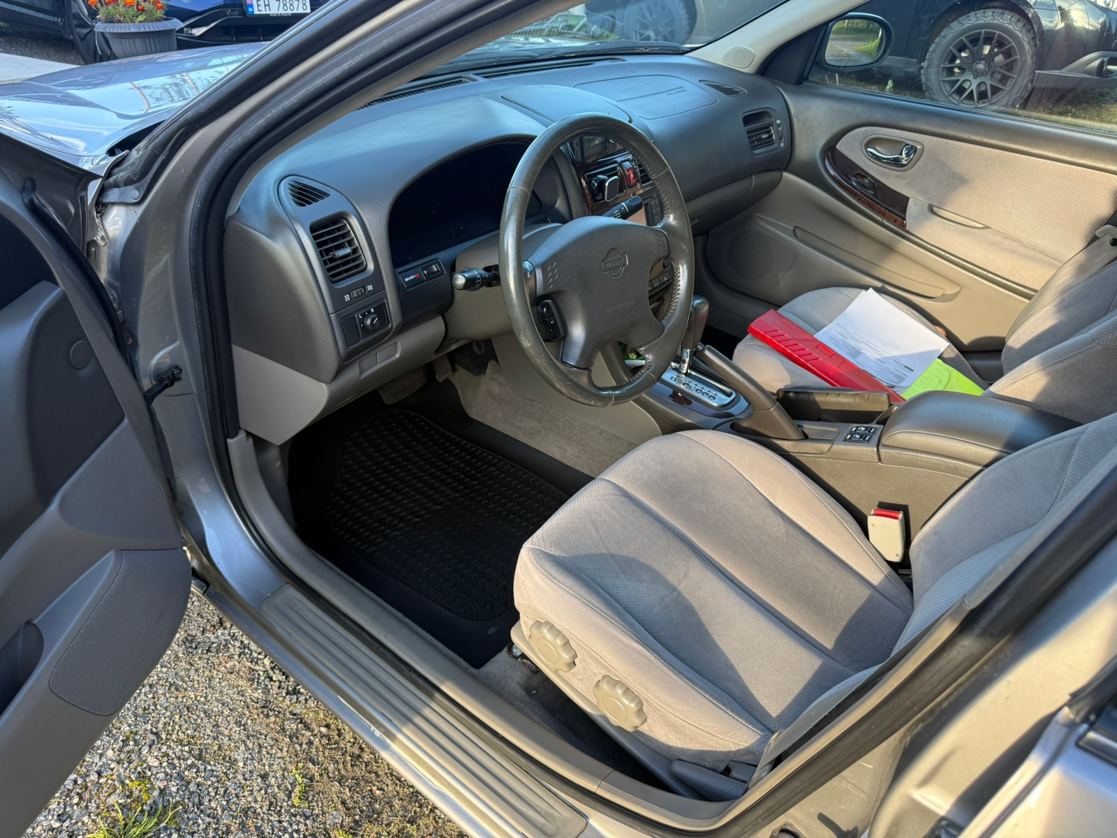 Nissan Maxima 2.0 V6 Automatic, 4-trins, 140ps, 2000