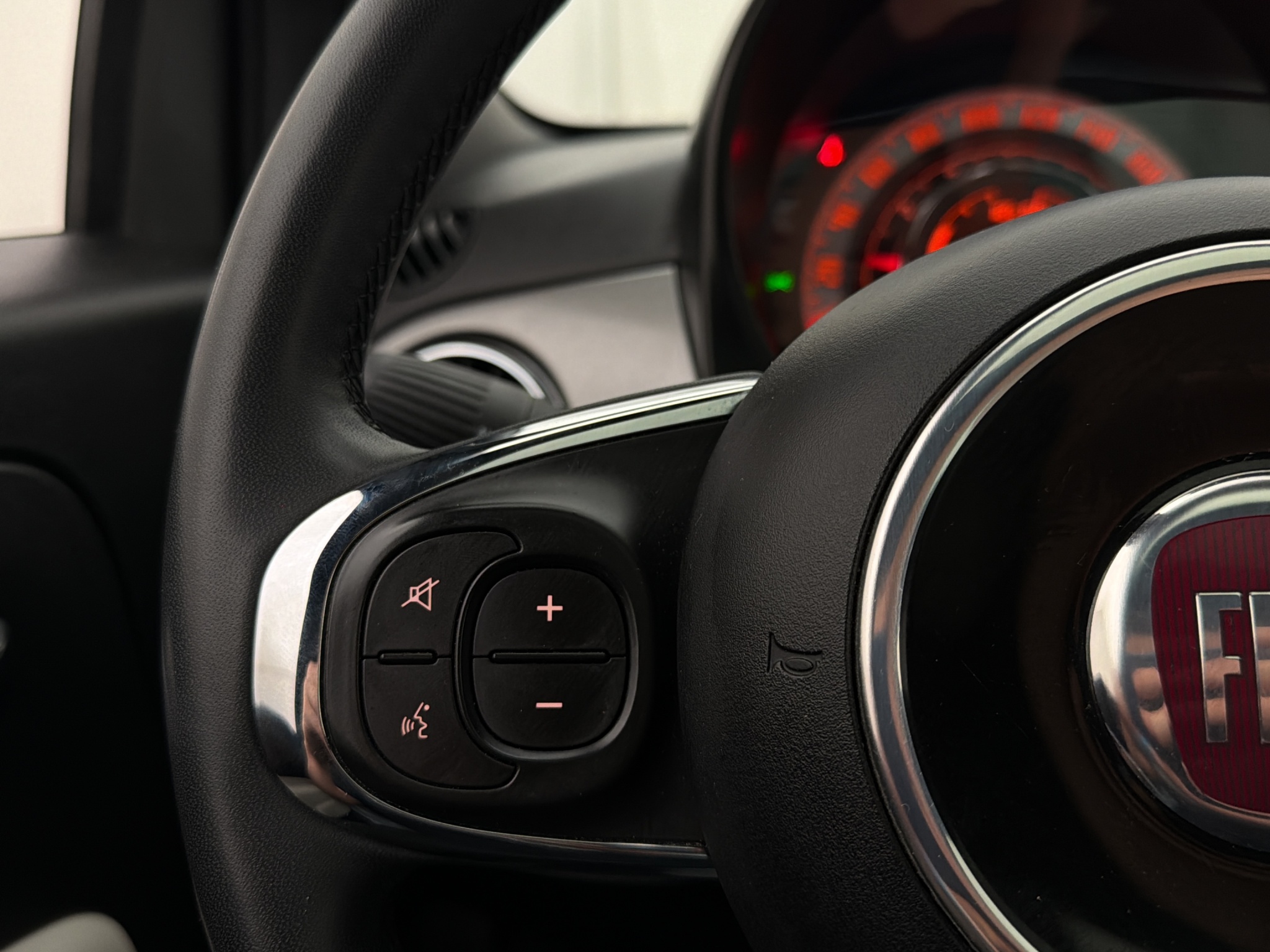 Fiat 500 Hybrid Manual, 6-trins, 70ps, 2022