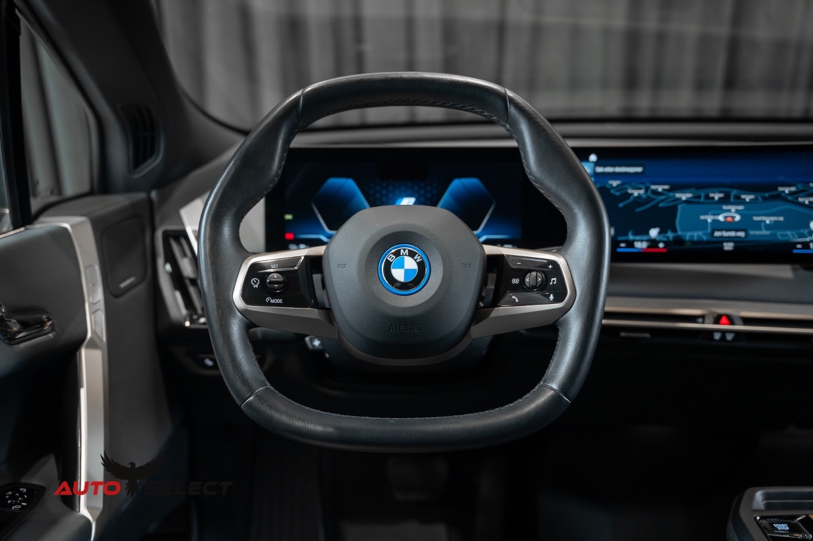 BMW iX xDrive50, 524hk, 2022