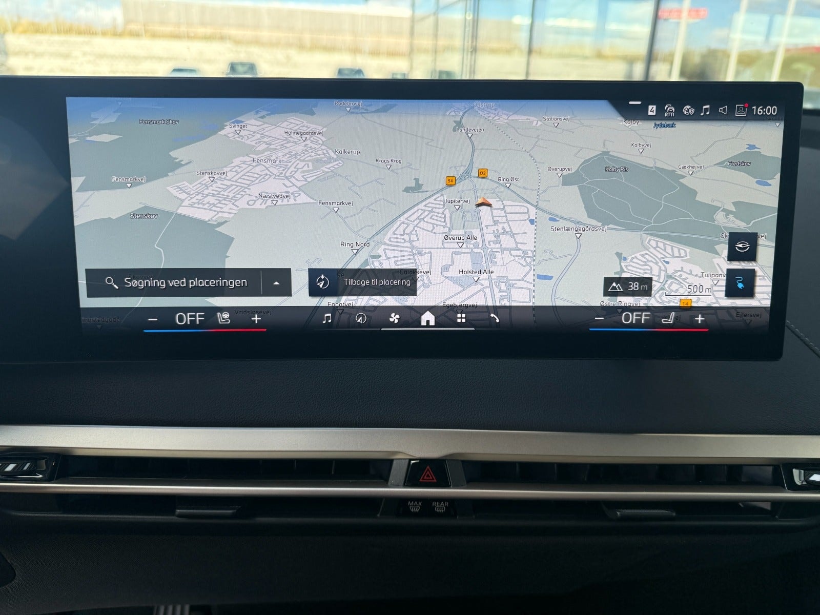 BMW iX xDrive40, 326hp, 2024