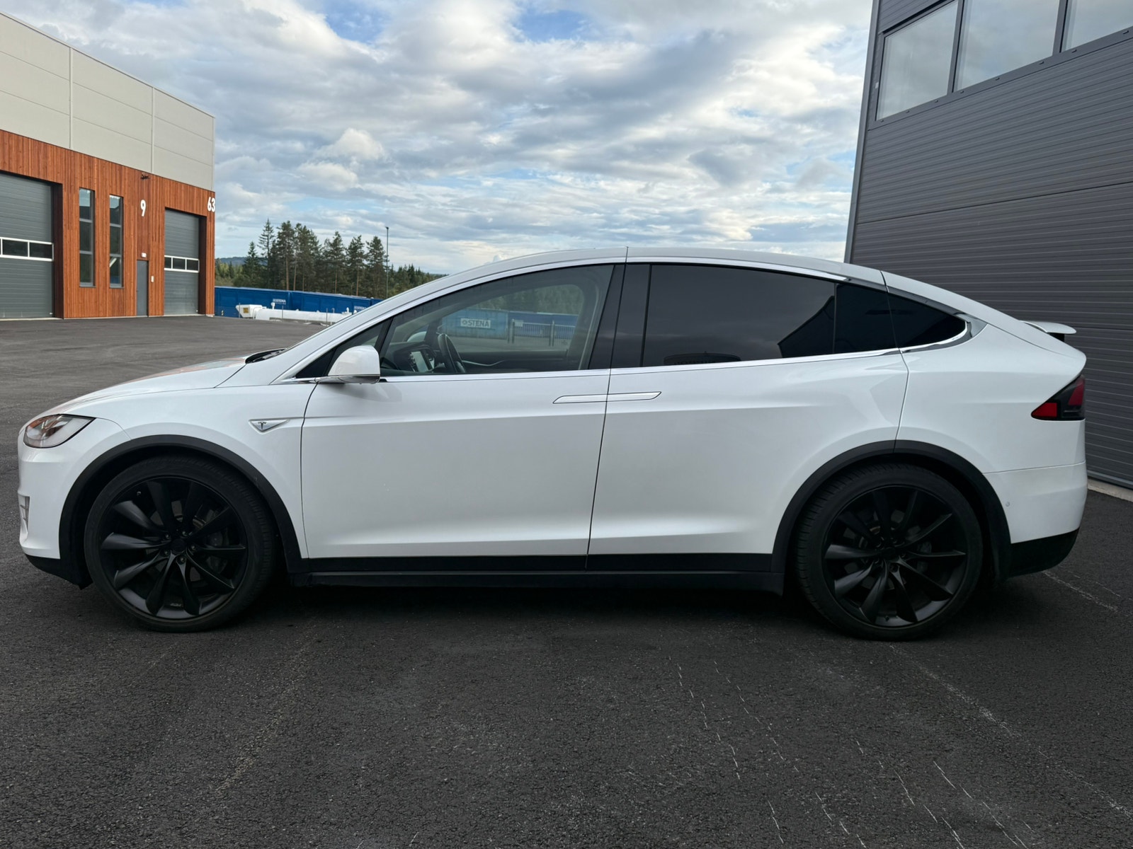 Tesla Model X 90D, 423ps, 2016