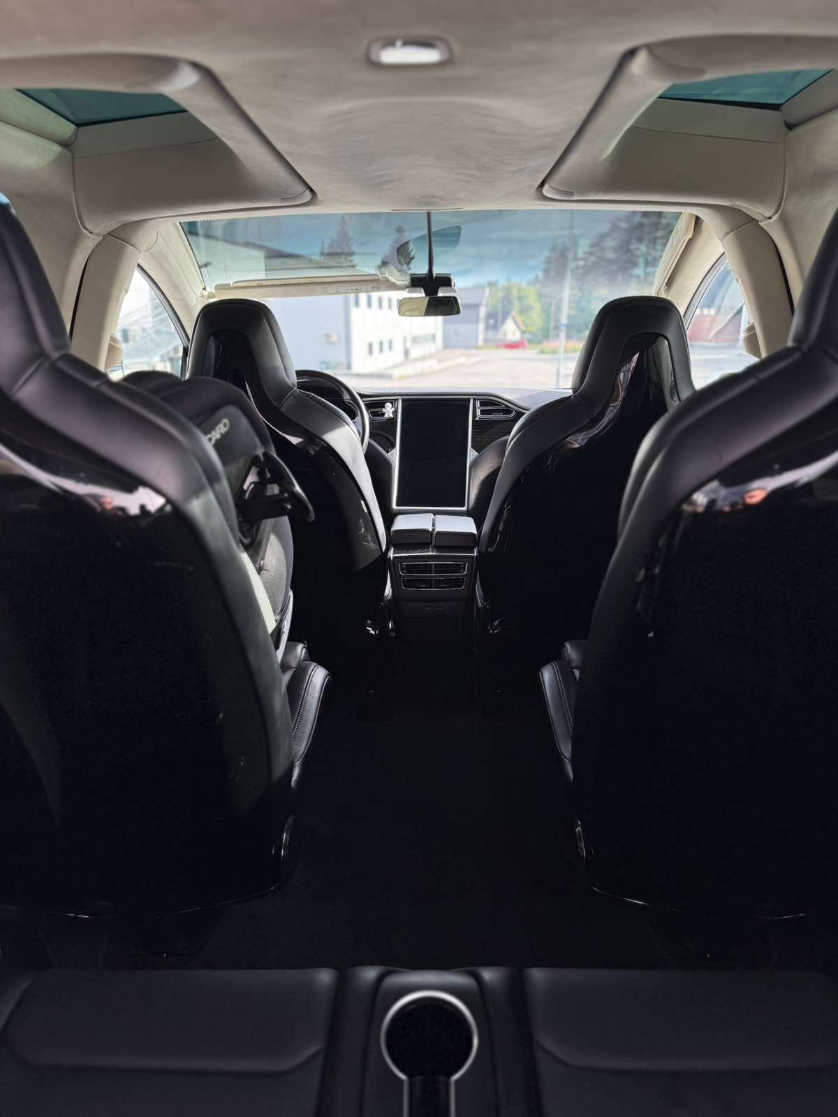 Tesla Model X 90D, 423ps, 2016