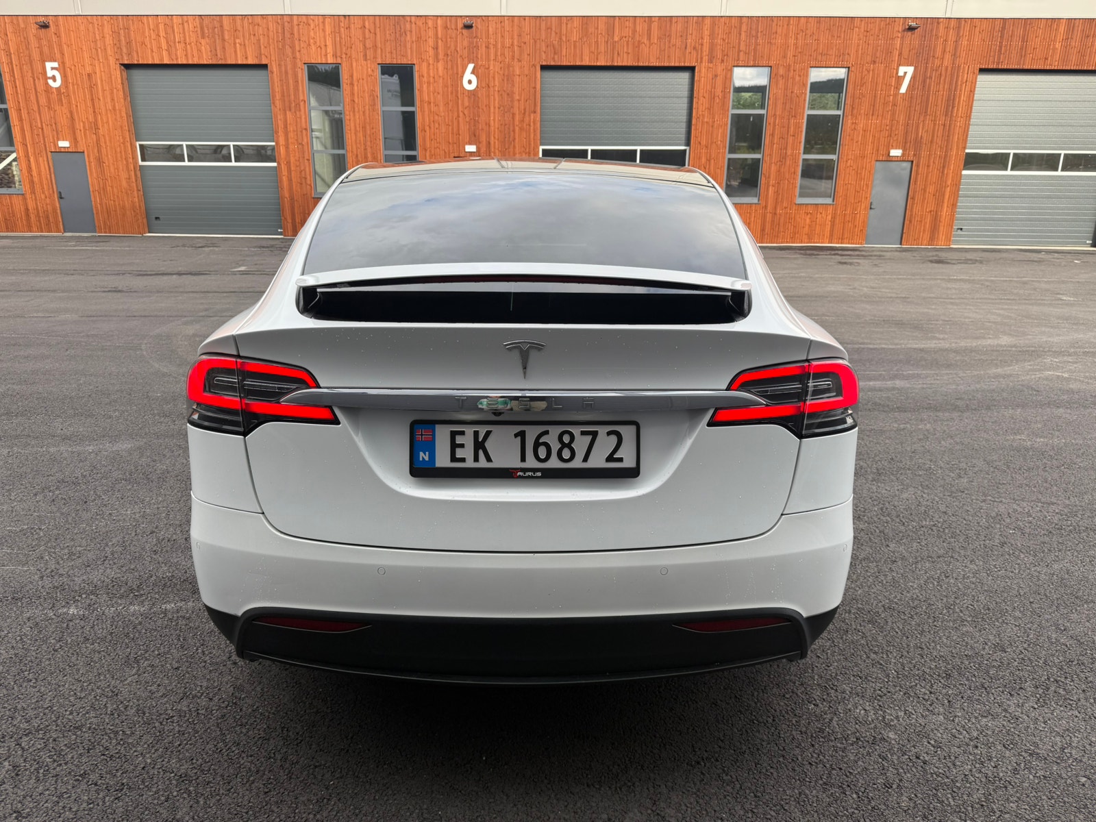 Tesla Model X 90D, 423ps, 2016