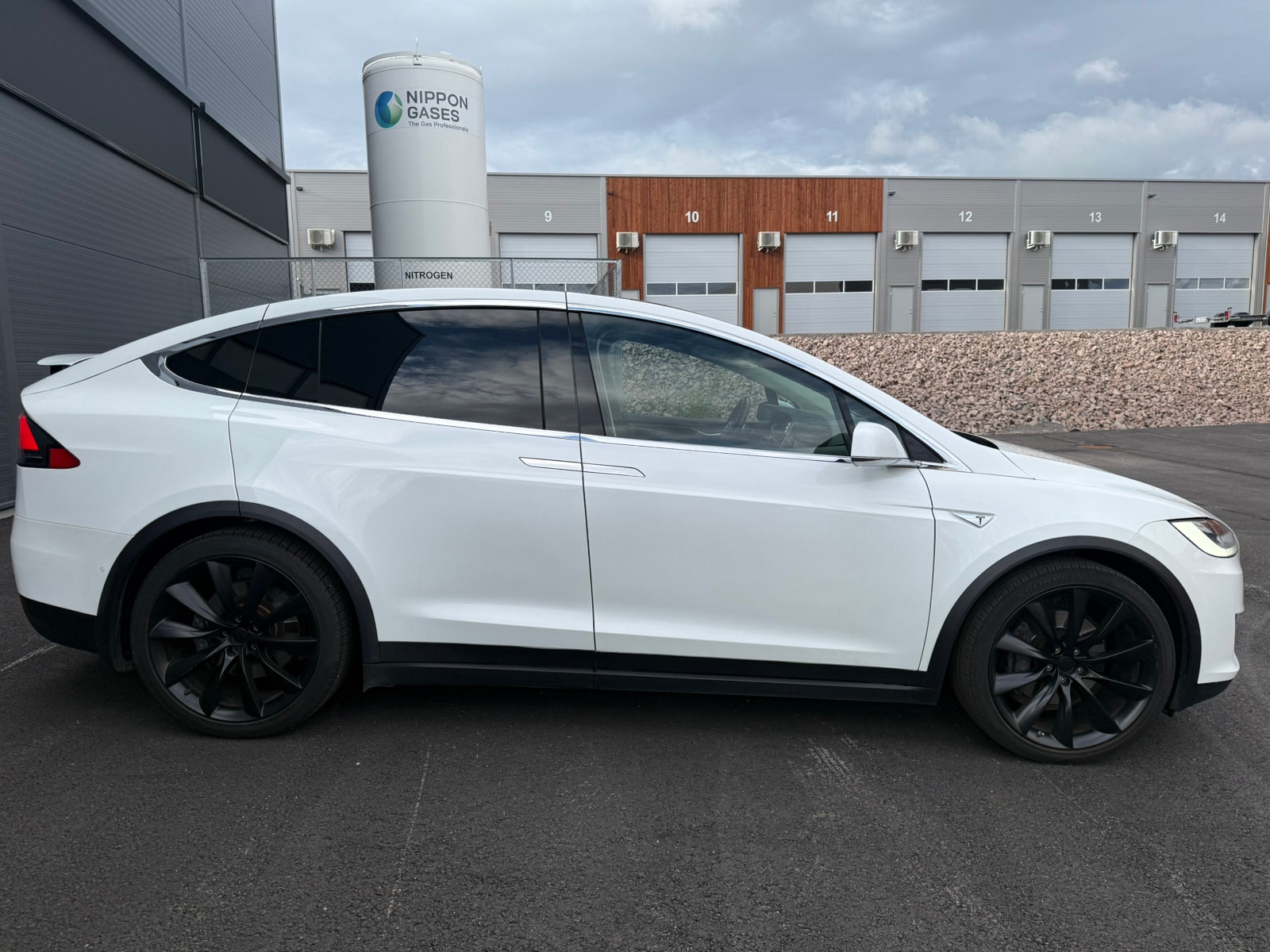 Tesla Model X 90D, 423ps, 2016