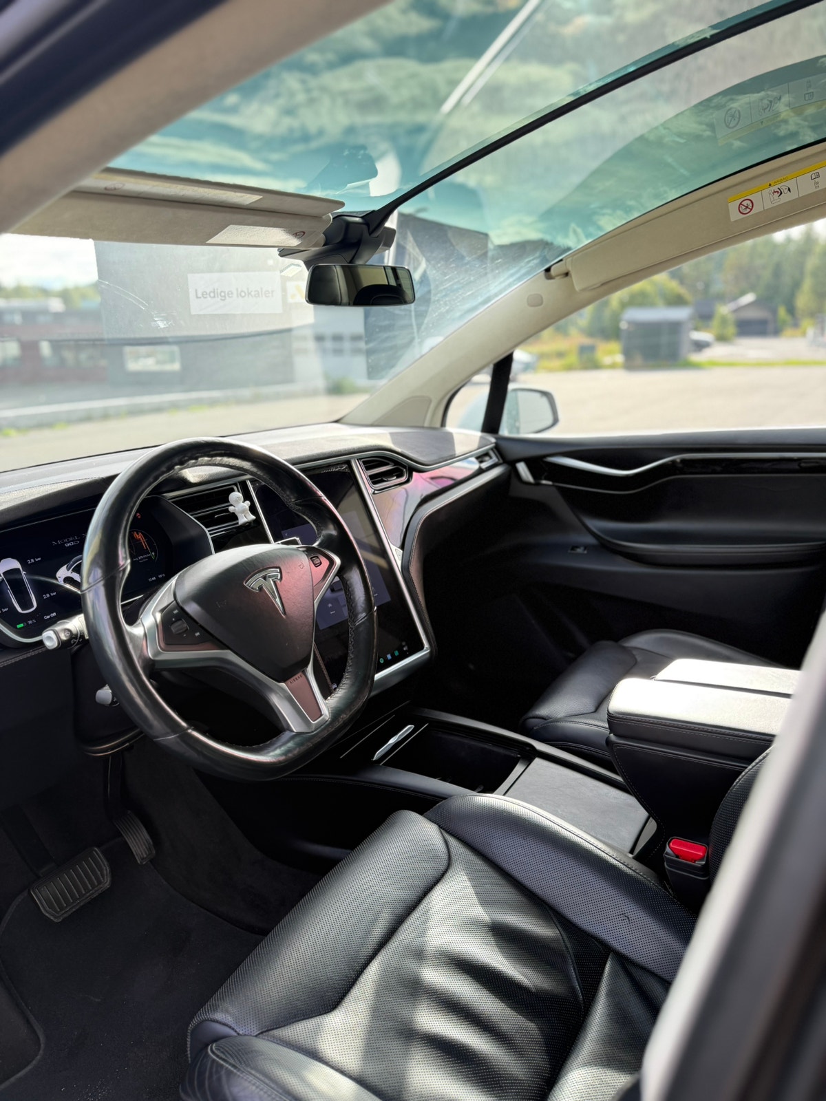 Tesla Model X 90D, 423ps, 2016