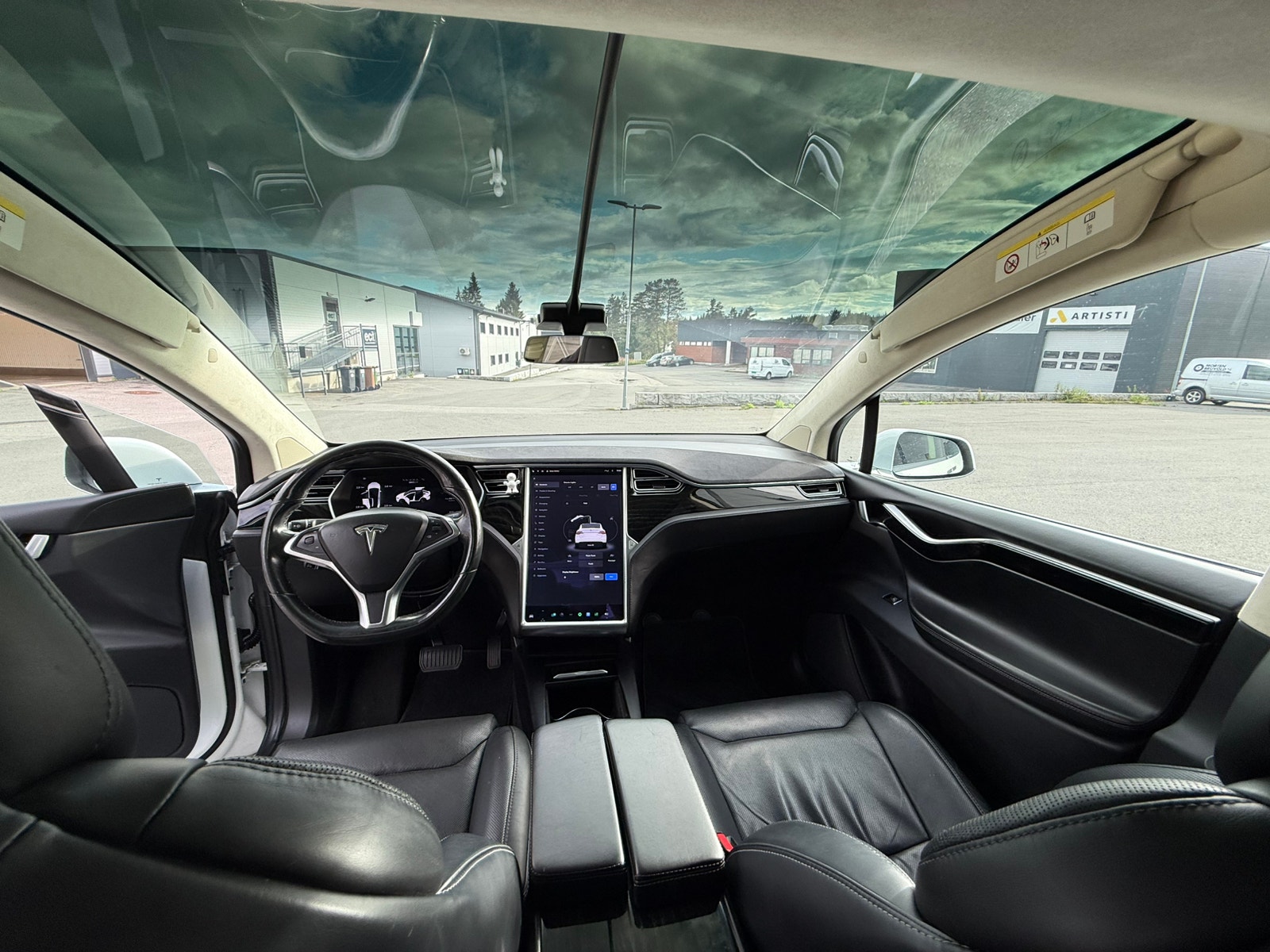 Tesla Model X 90D, 423ps, 2016