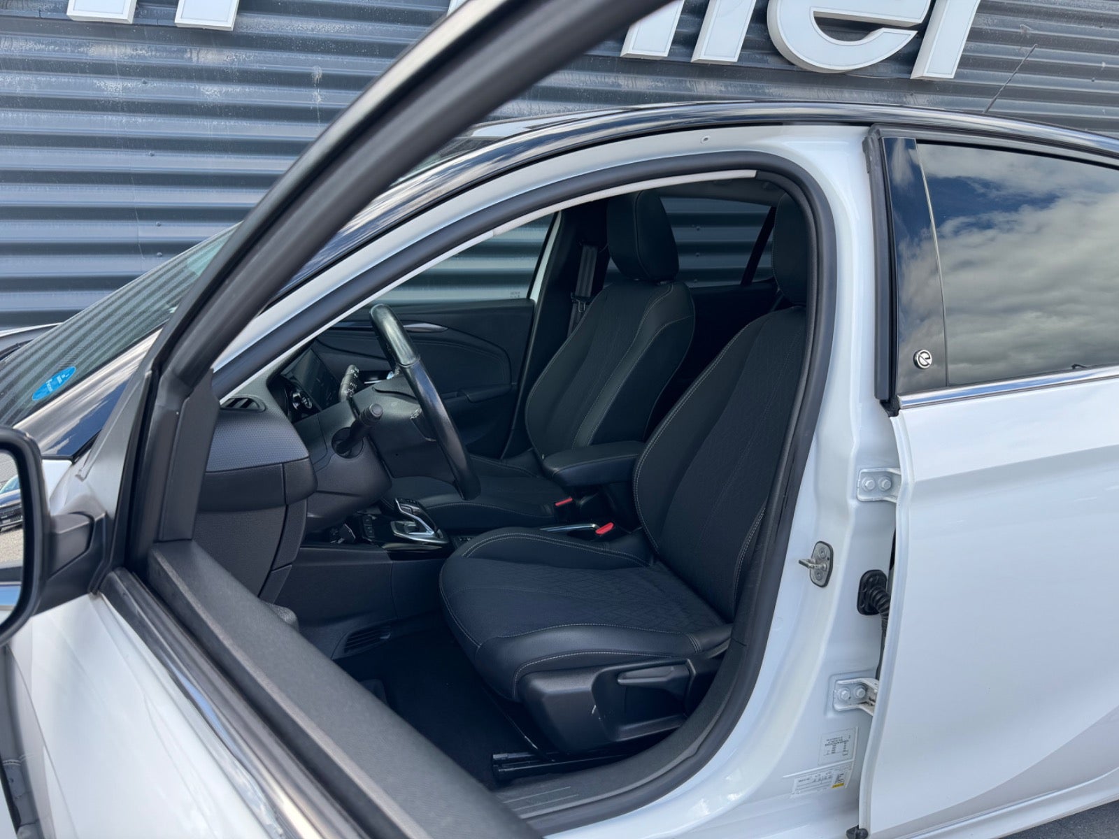 Opel Corsa-e, 136ps, 2021