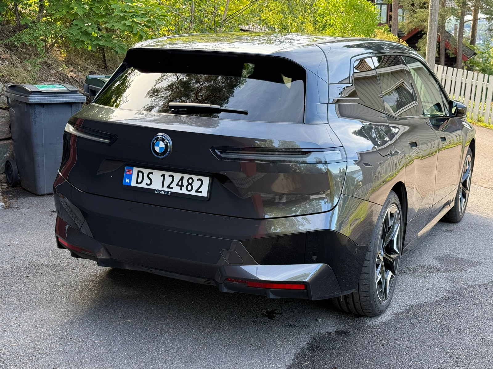 BMW iX xDrive50, 524hk, 2022