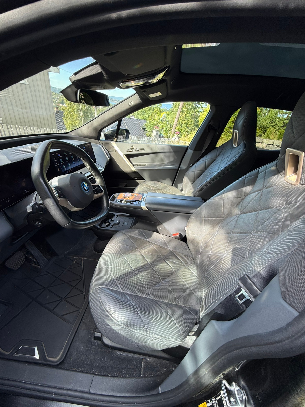 BMW iX xDrive50, 524hk, 2022