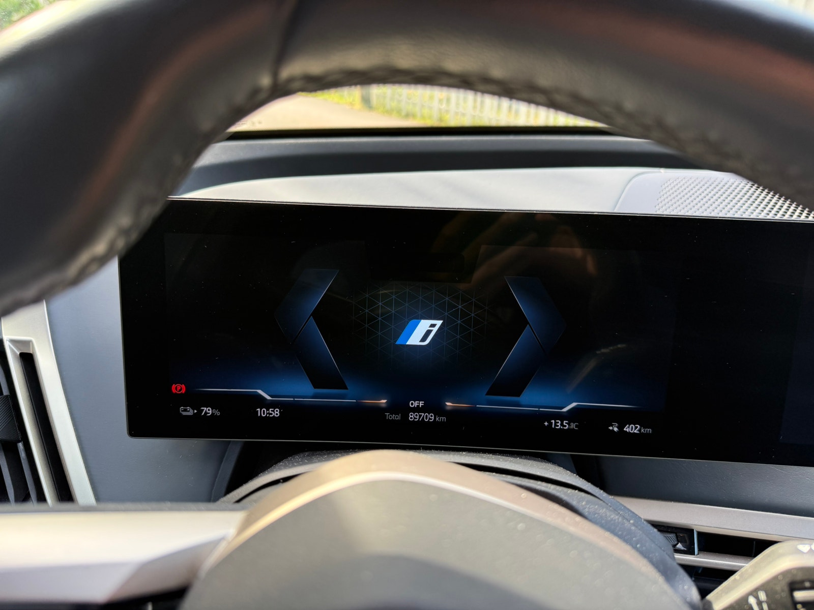 BMW iX xDrive50, 524hk, 2022