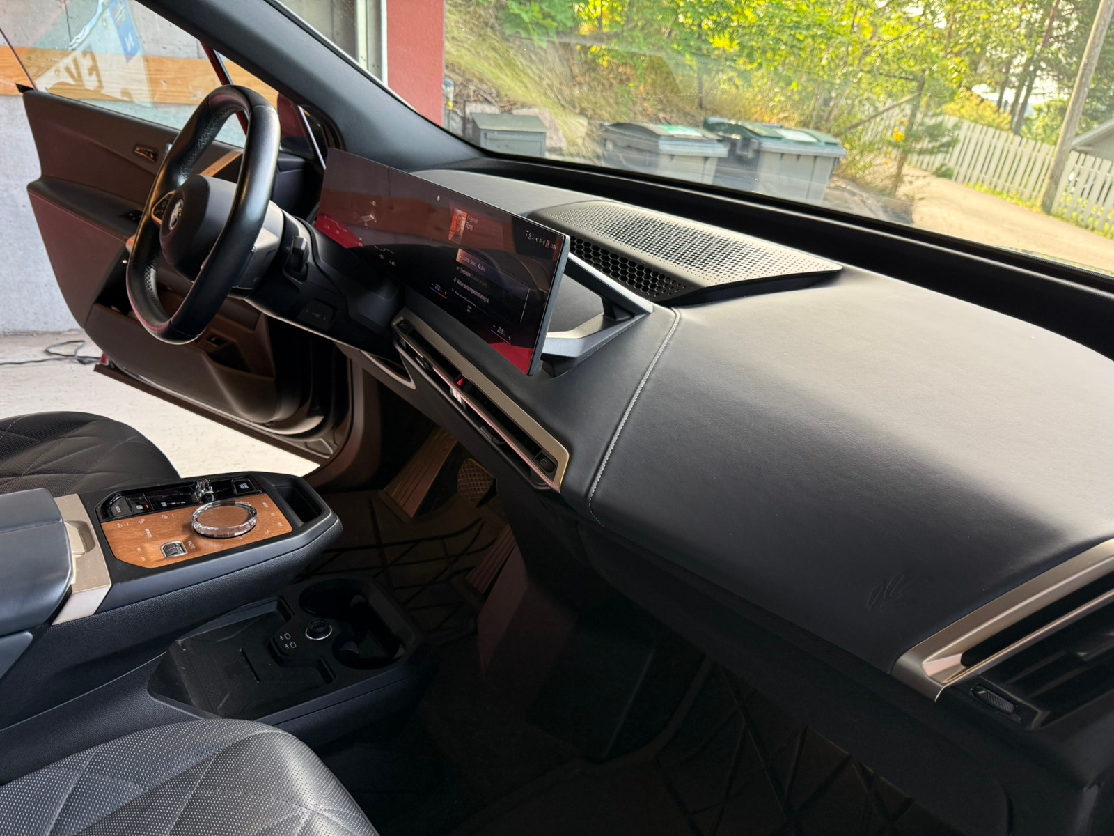 BMW iX xDrive50, 524hk, 2022
