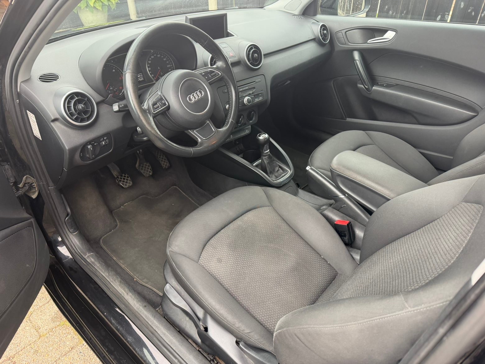 Audi A1 1.6 TDI  Manual, 5-trins, 105ps, 2012