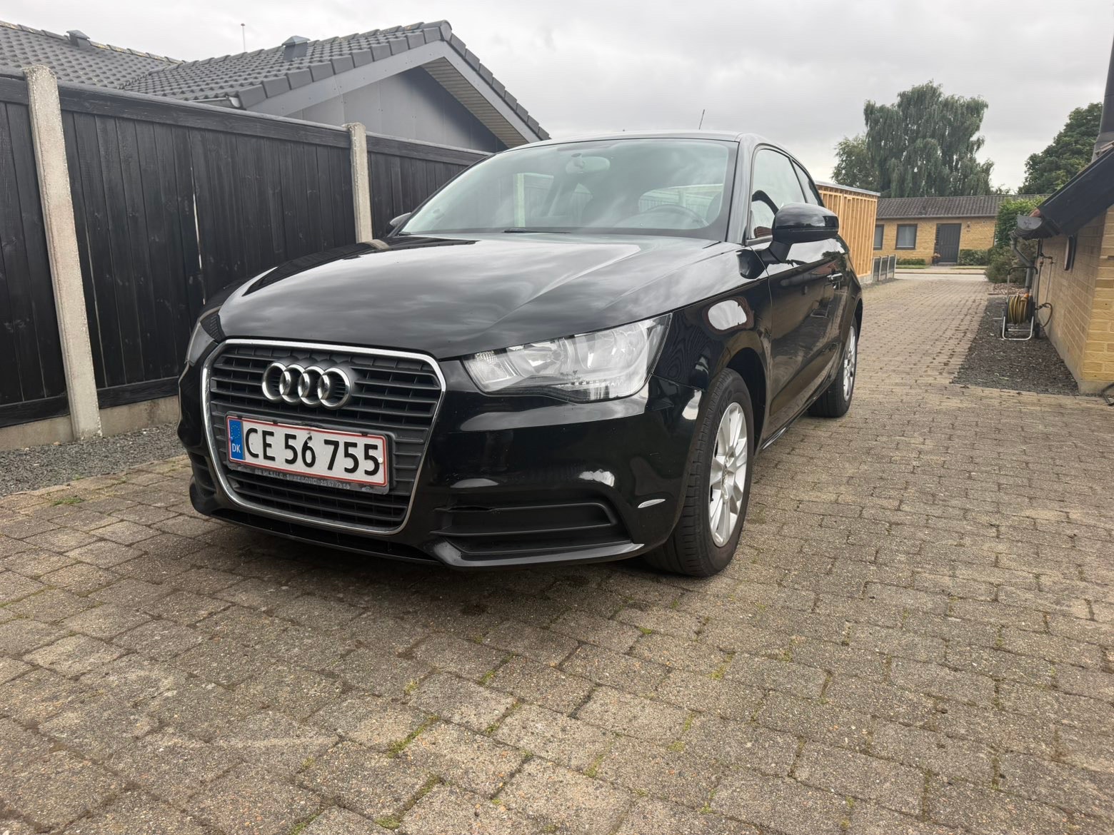 Audi A1 1.6 TDI  Manual, 5-trins, 105ps, 2012