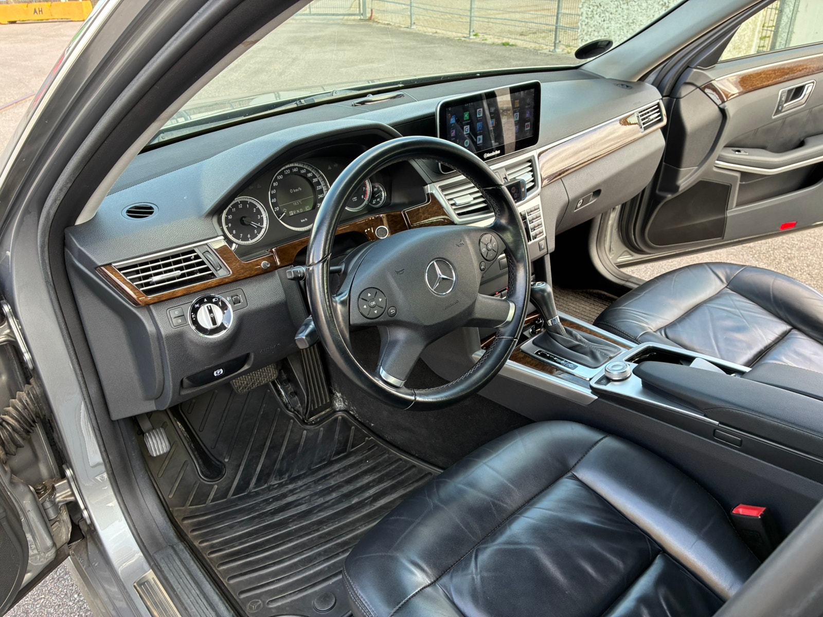 Mercedes-Benz E 200 CGI BlueEFFICIENCY 5G-Tronic, 184ps, 2010