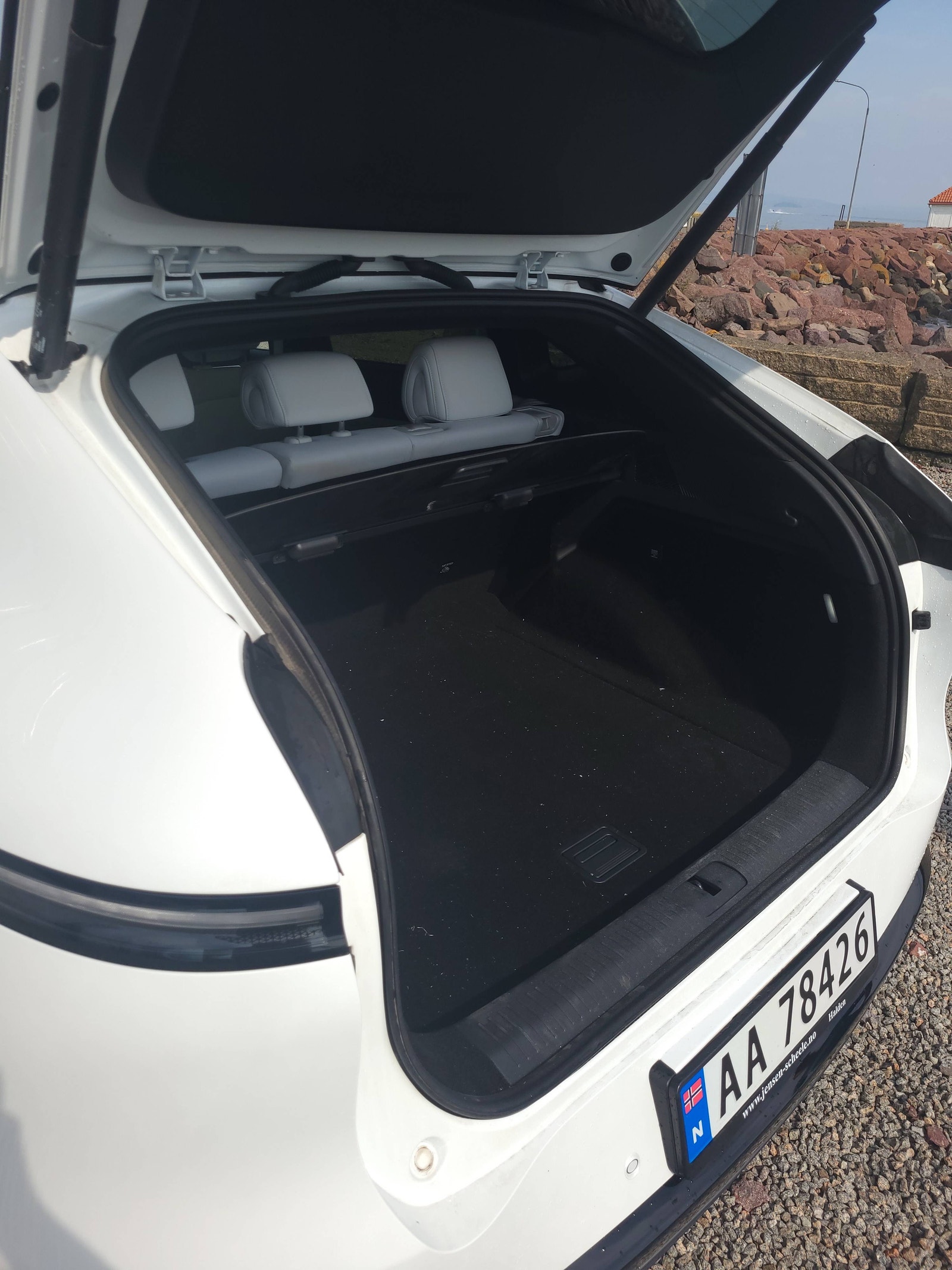 XPENG G6 Performance, 476ps, 2024