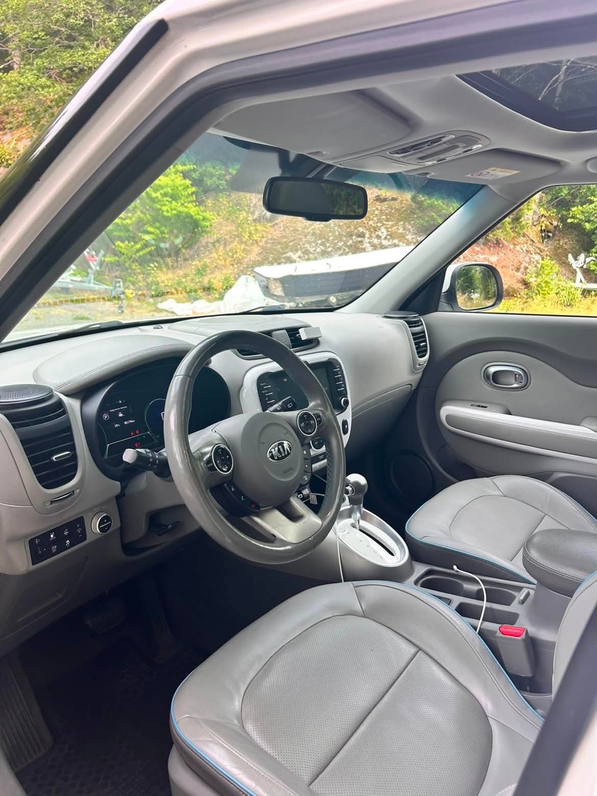 Kia Soul EV 30 kWh, 110hp, 2019