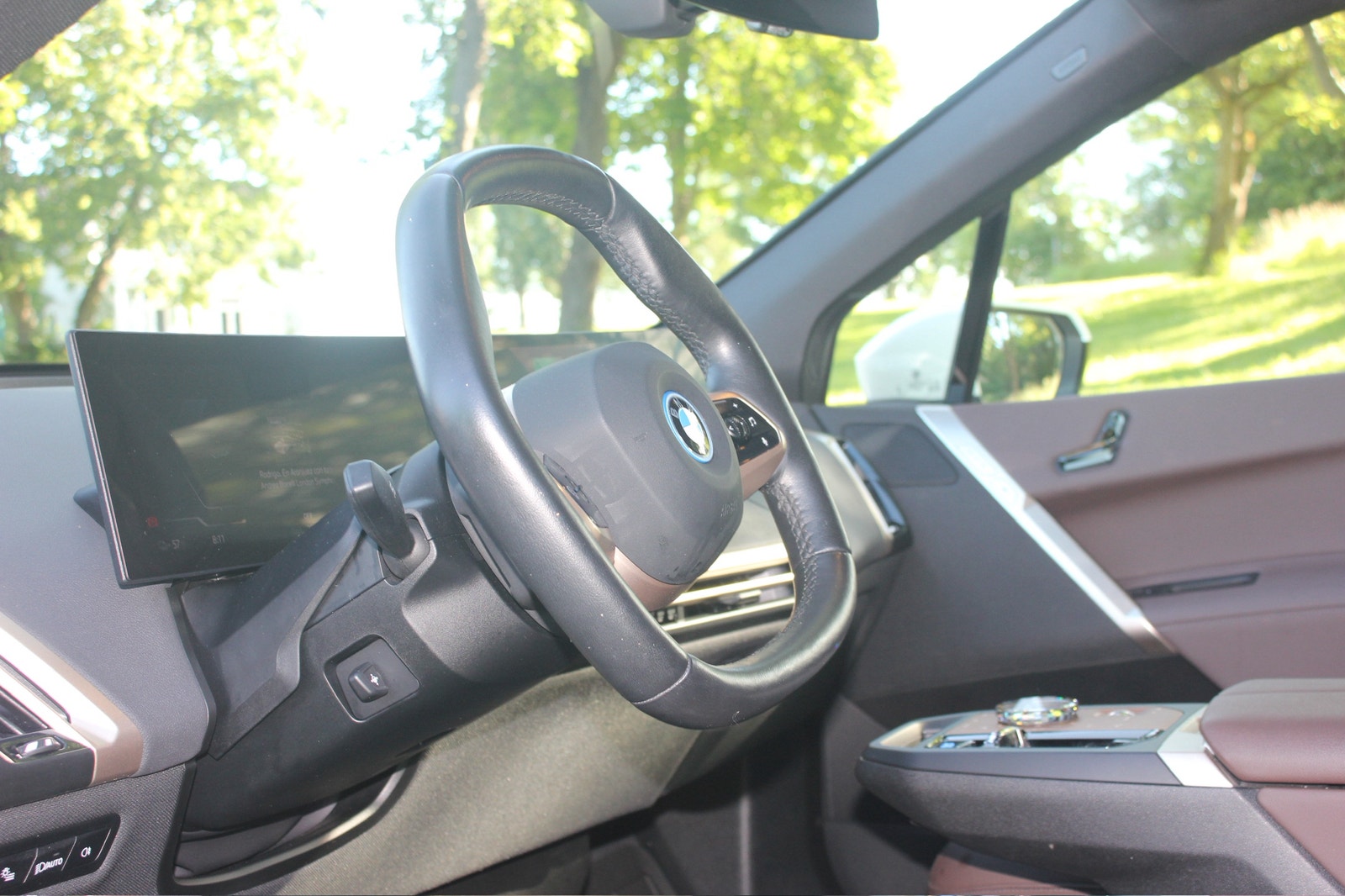 BMW iX xDrive50, 524hk, 2025