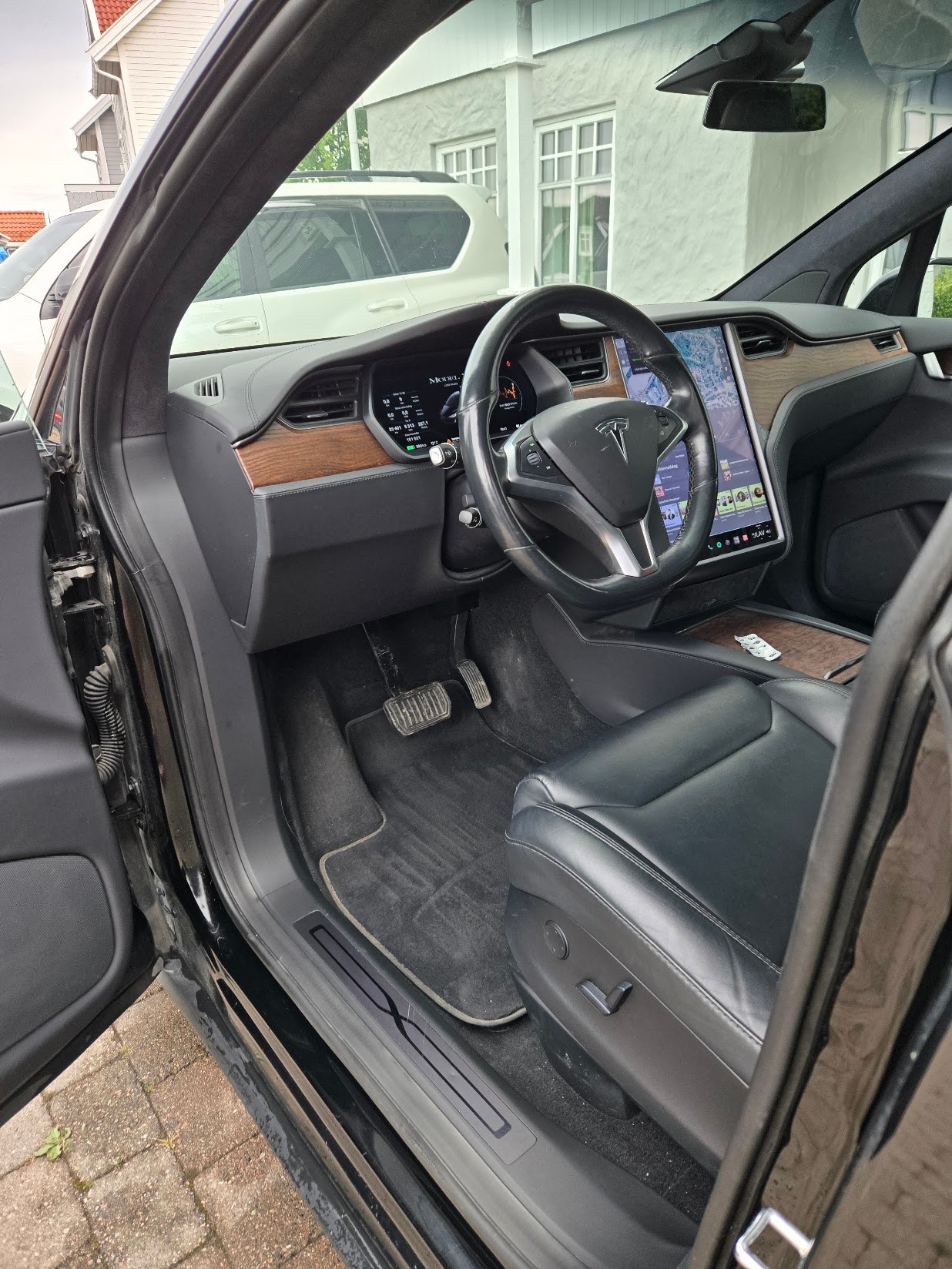 Tesla Model X Long Range, 423ps, 2019