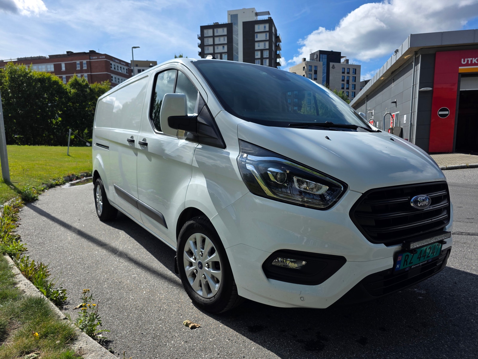 Ford Transit Custom 300 2.0 EcoBlue SelectShift, 130hp, 2021