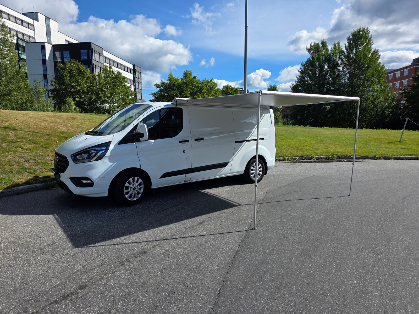 Ford Transit Custom 300 2.0 EcoBlue SelectShift, 130hp, 2021