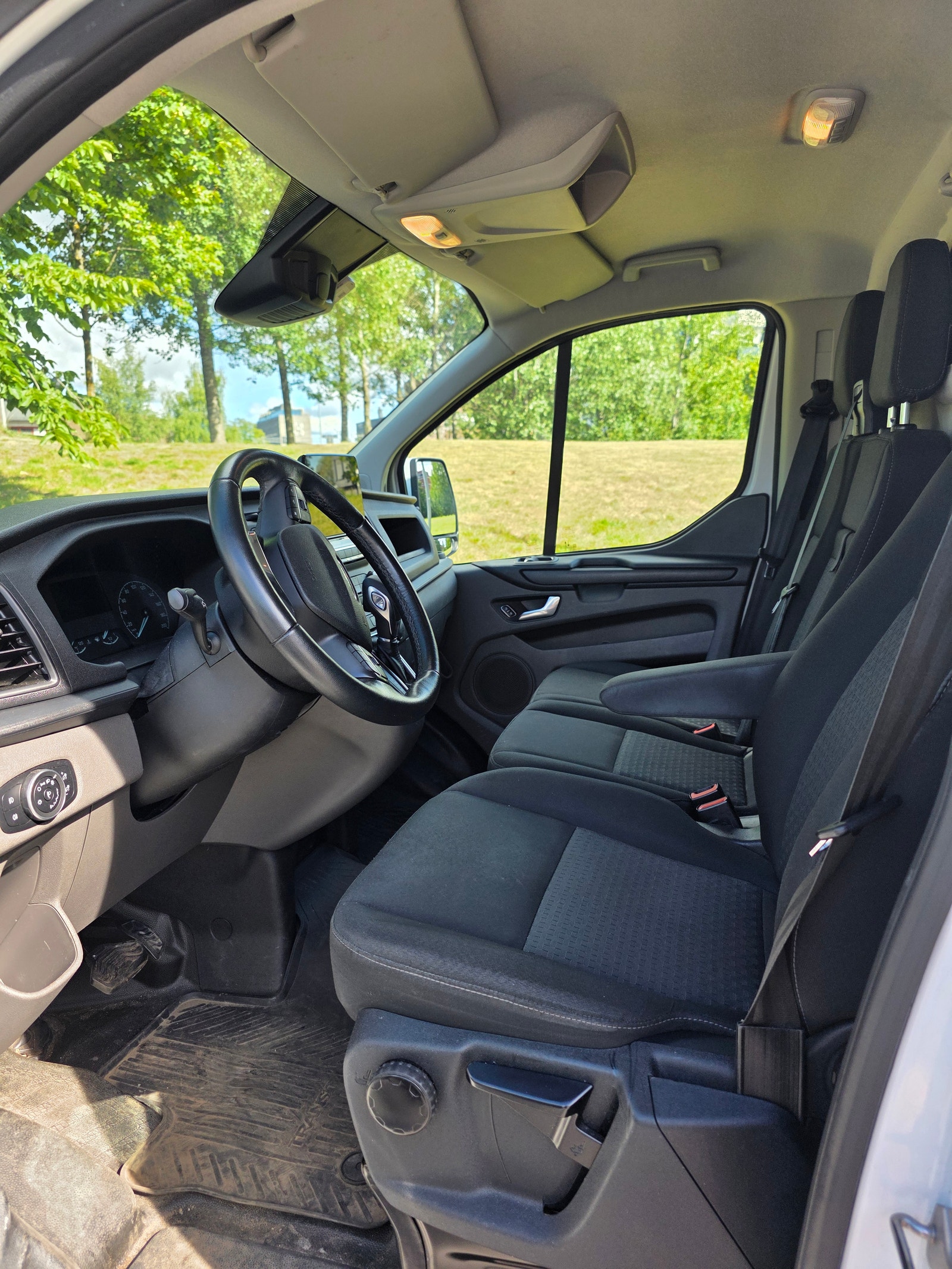 Ford Transit Custom 300 2.0 EcoBlue SelectShift, 130hp, 2021