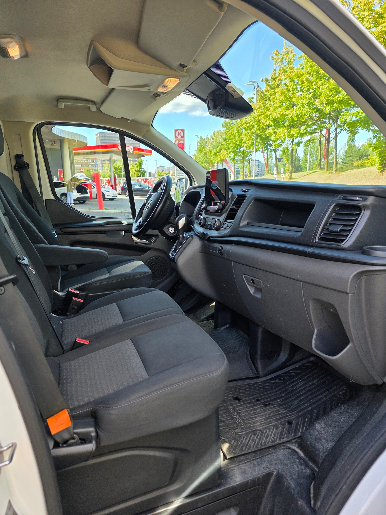 Ford Transit Custom 300 2.0 EcoBlue SelectShift, 130hp, 2021