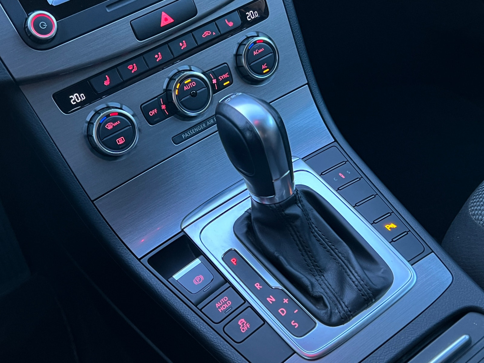 Volkswagen Passat Variant 2.0 TSI DSG Sequential, 211hp, 2012