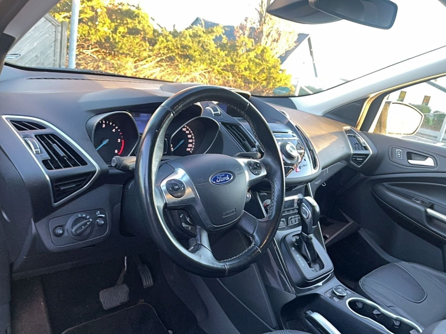 Ford Kuga 2.0 TDCi AWD Powershift 6, 6-trins, 163ps, 2013