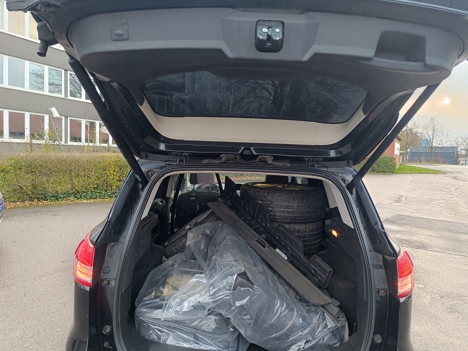 Ford Kuga 2.0 TDCi AWD Powershift 6, 6-trins, 163ps, 2013