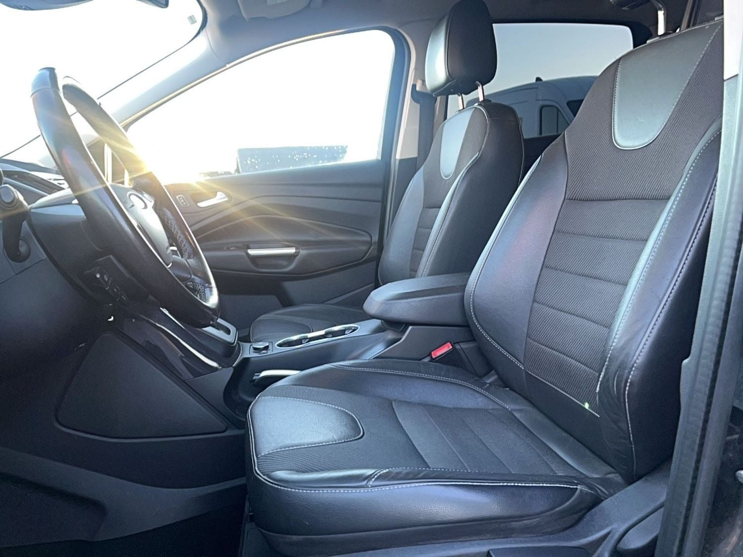 Ford Kuga 2.0 TDCi AWD Powershift 6, 6-trins, 163ps, 2013