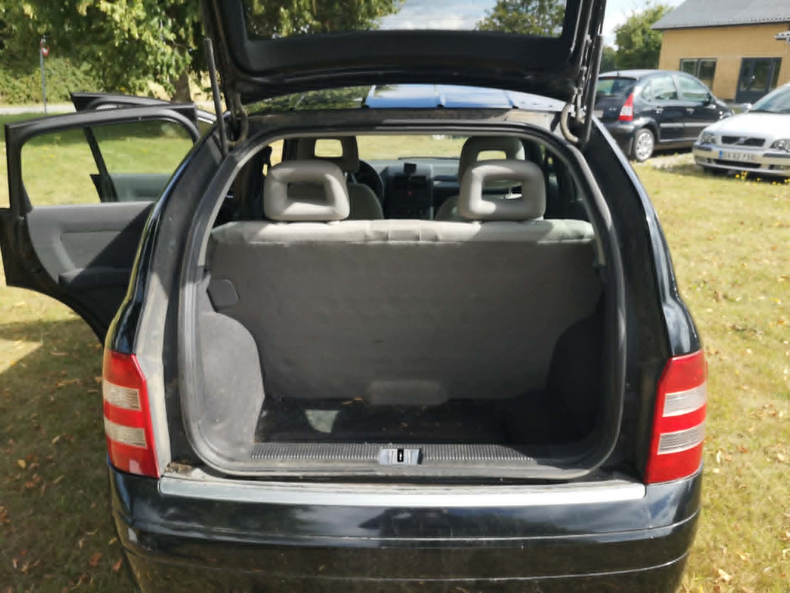 Audi A2 1.2 TDI  Semi-Automatic, 61hp, 2002