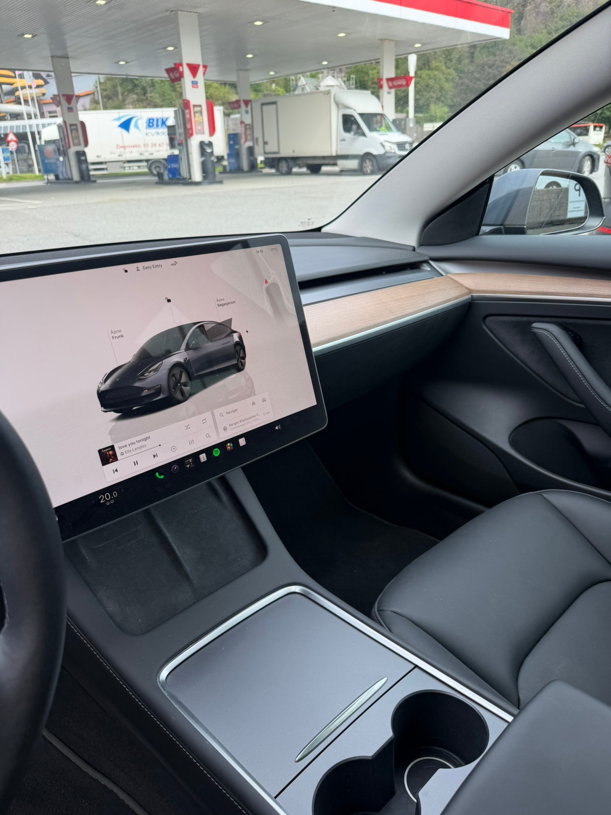 Tesla Model 3 Standard Range, 283ps, 2022