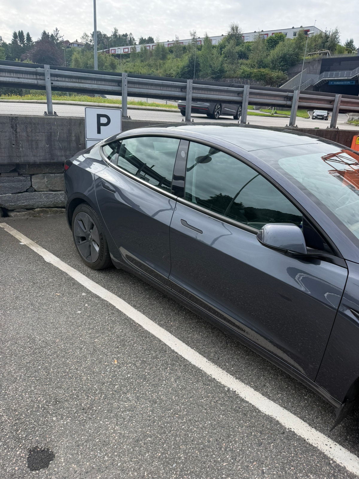 Tesla Model 3 Standard Range, 283ps, 2022
