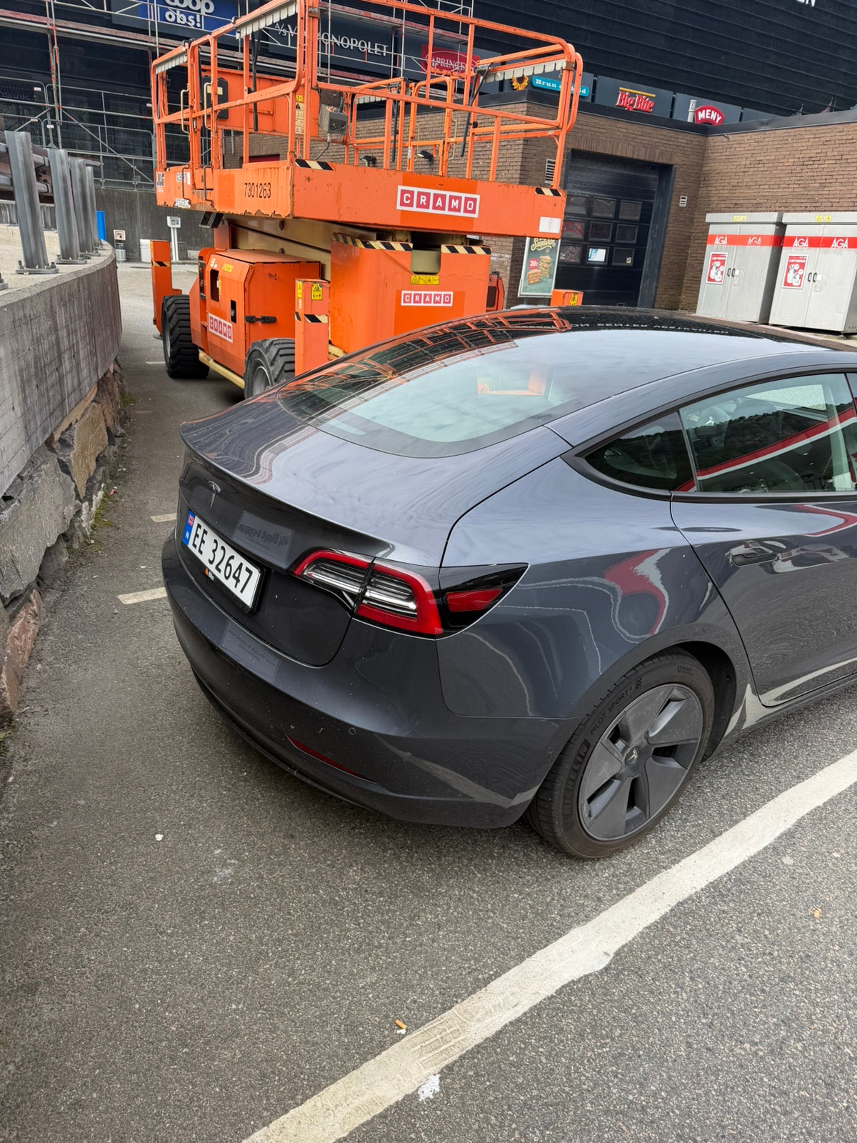 Tesla Model 3 Standard Range, 283ps, 2022