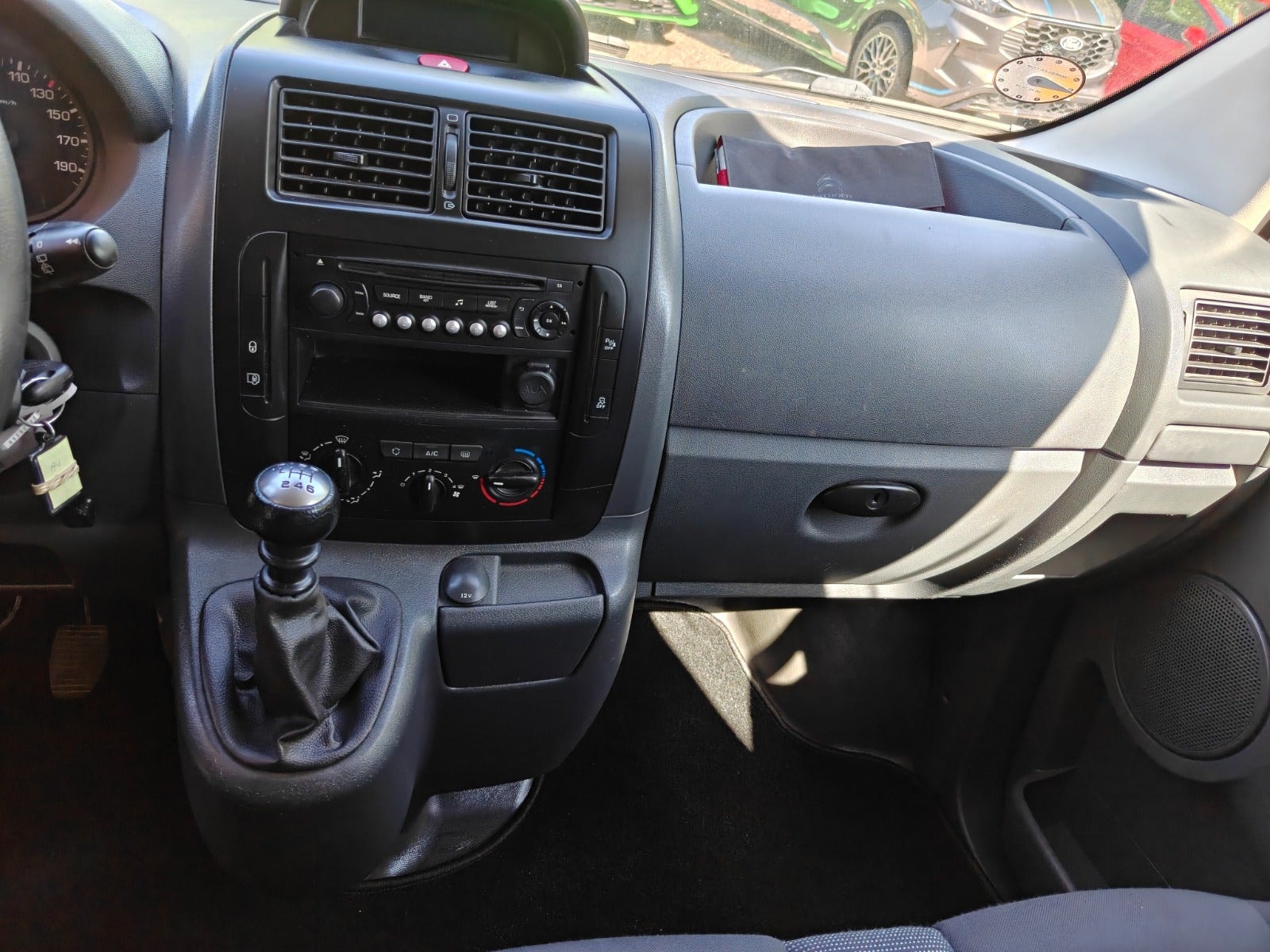 Citroën Jumpy Van 2.0 HDi Manual, 128hp, 2015