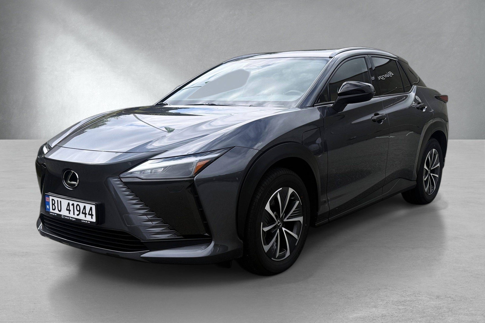 Lexus RZ 300e, 204ps, 2024