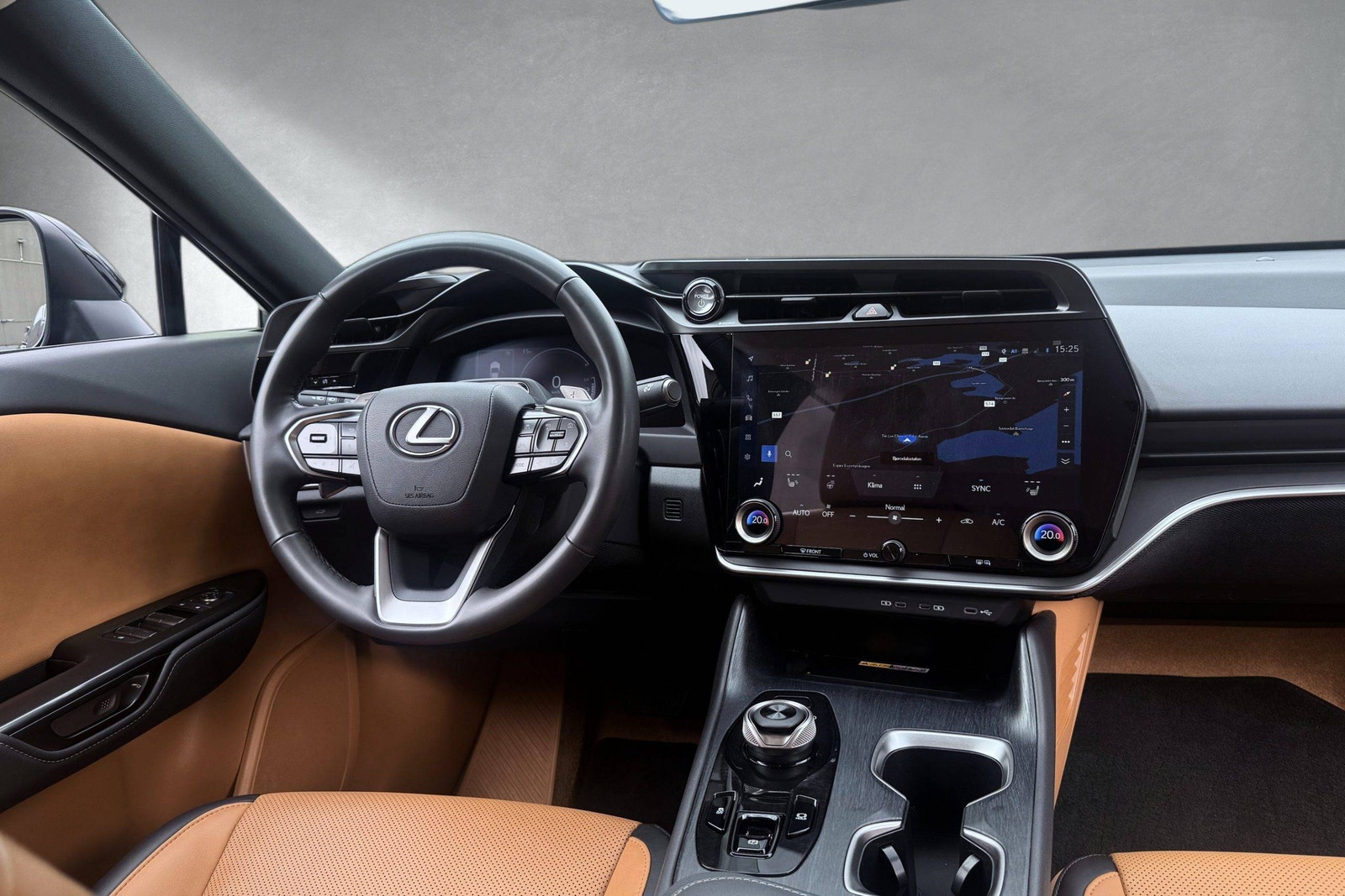 Lexus RZ 300e, 204ps, 2024
