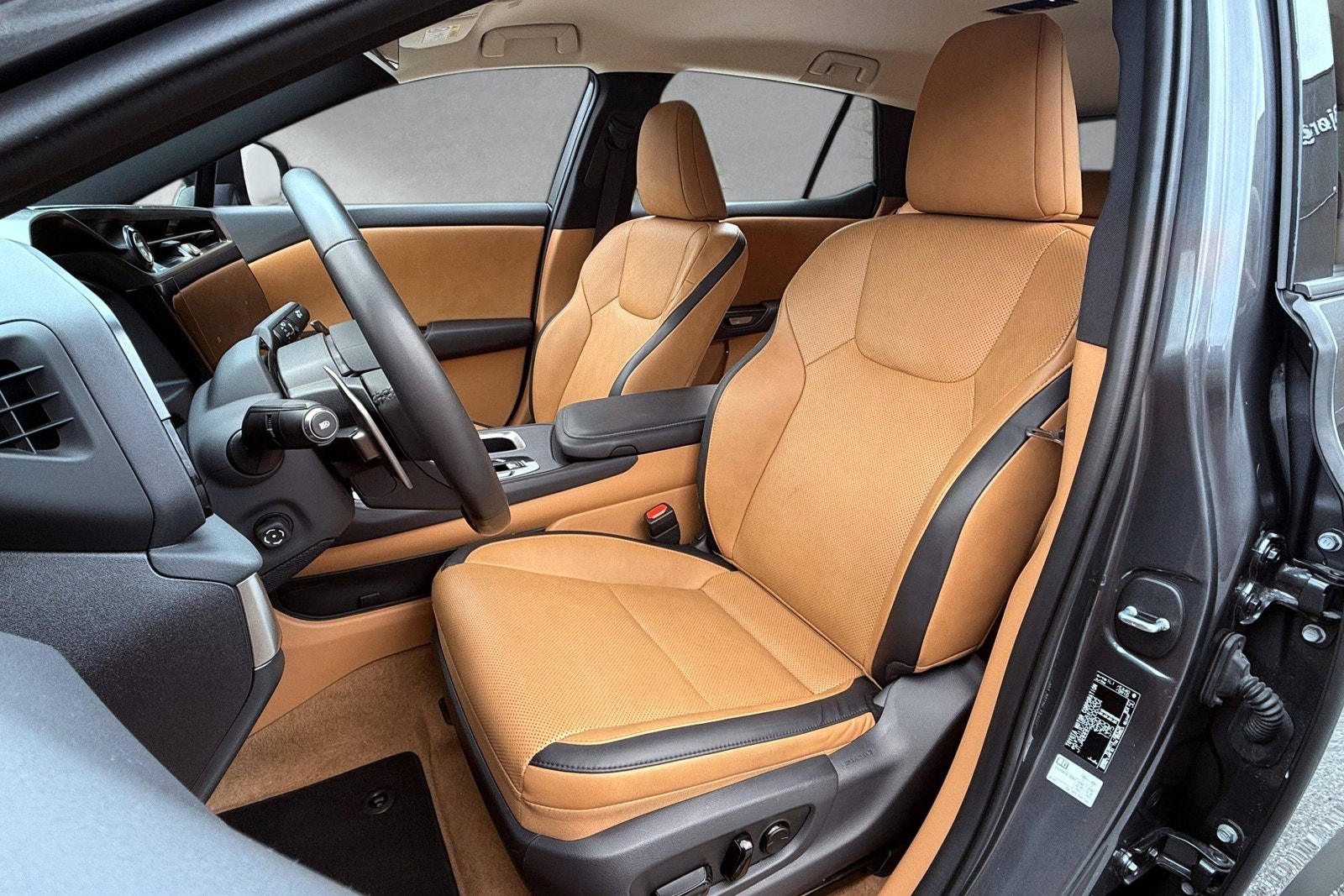 Lexus RZ 300e, 204ps, 2024