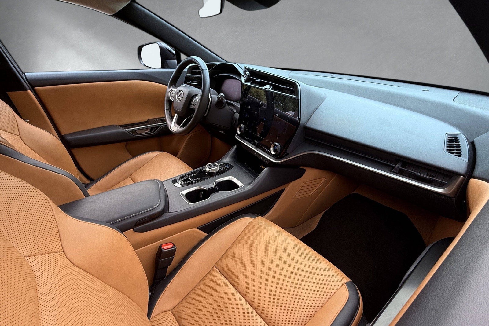 Lexus RZ 300e, 204ps, 2024