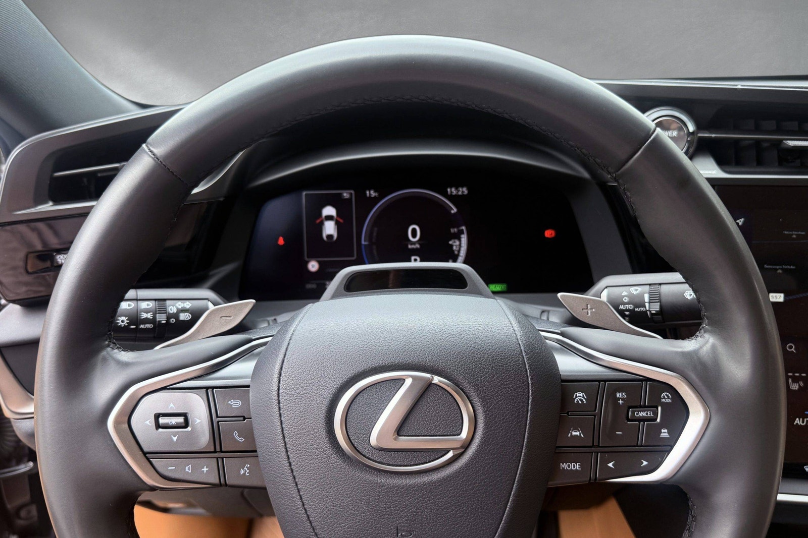 Lexus RZ 300e, 204ps, 2024