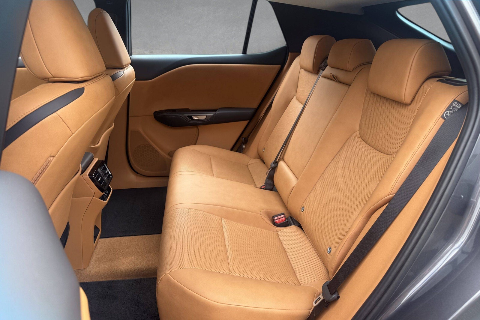 Lexus RZ 300e, 204ps, 2024
