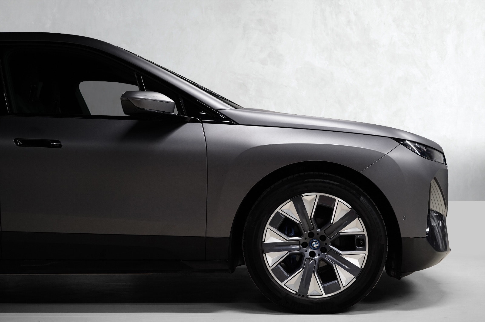 BMW iX xDrive50, 524ps, 2022
