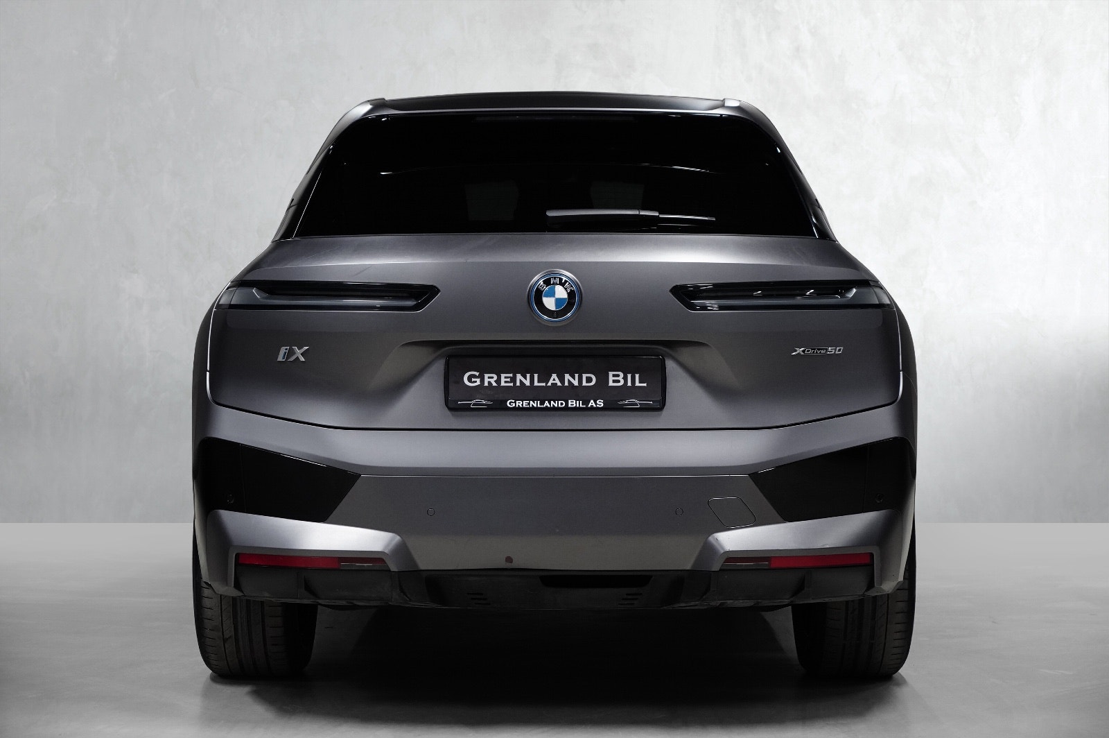 BMW iX xDrive50, 524ps, 2022