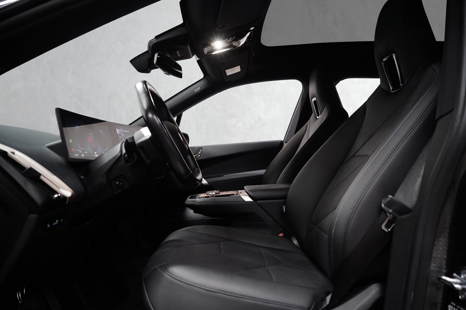BMW iX xDrive50, 524ps, 2022