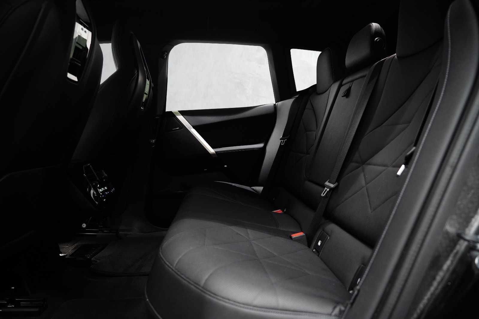 BMW iX xDrive50, 524ps, 2022