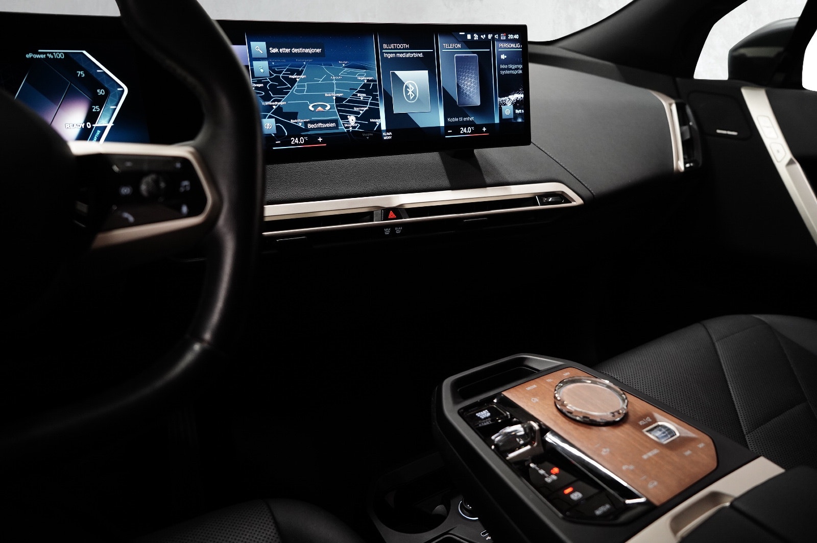 BMW iX xDrive50, 524ps, 2022