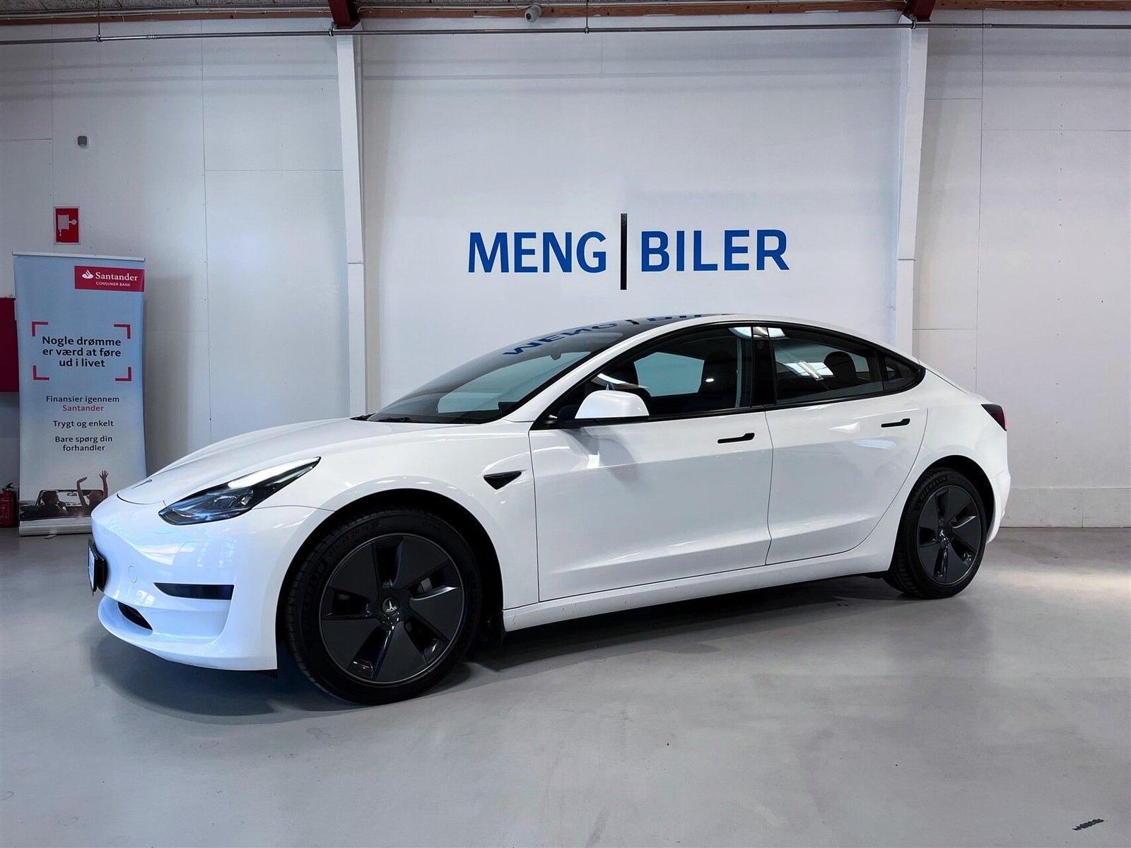 Tesla Model 3 Standard Range, 283hk, 2023