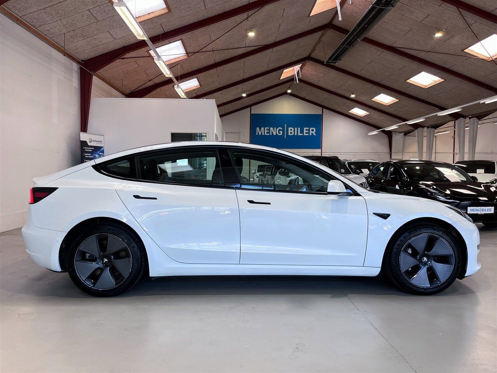 Tesla Model 3 Standard Range, 283hk, 2023
