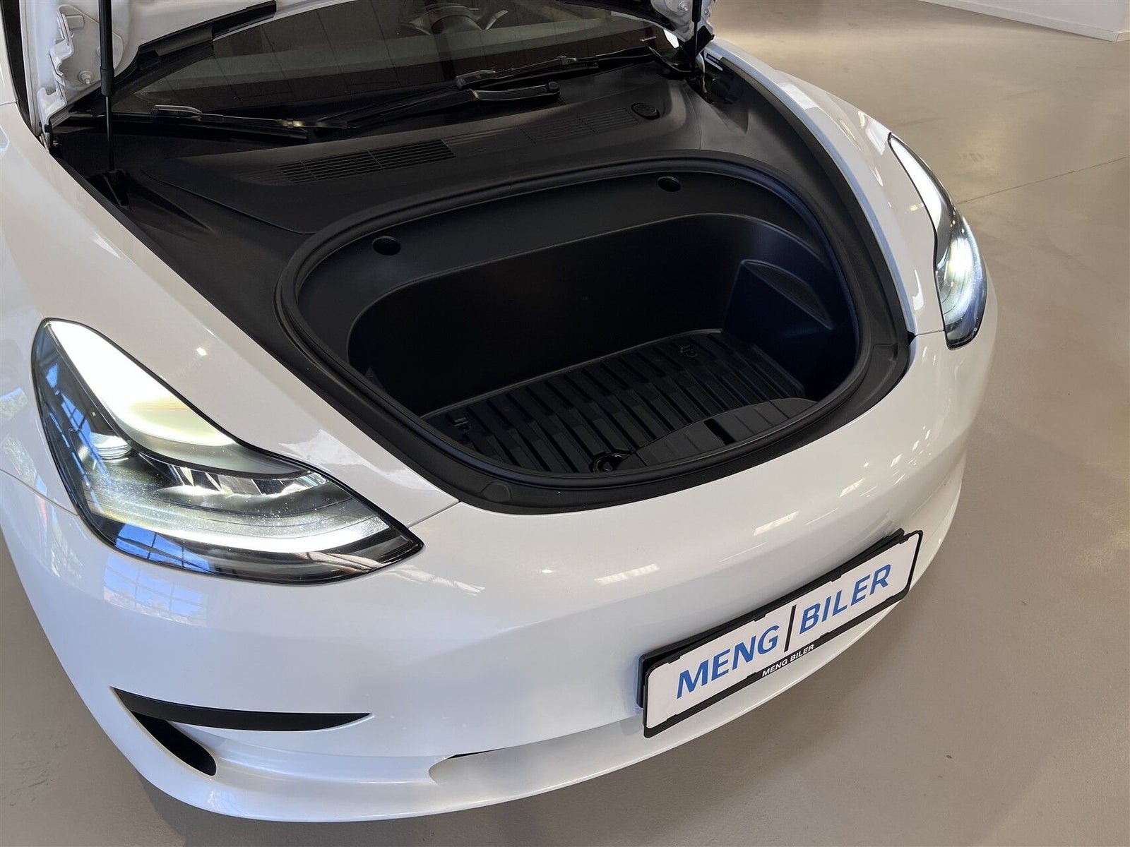Tesla Model 3 Standard Range, 283hk, 2023